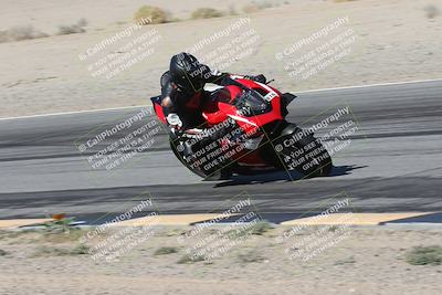 media/Oct-30-2025-Racers Edge (Thu) [[dabbdaf680]]/3-B Group/Session 3 (Turn 15 Inside)/